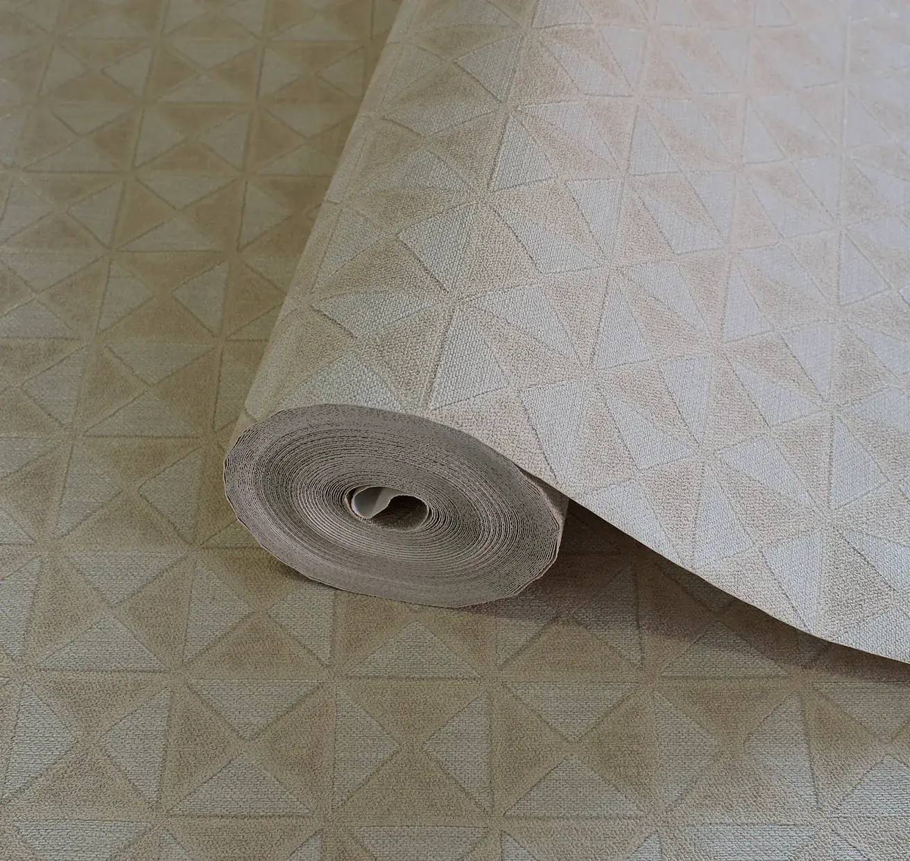 Beige Embossed Wallpaper – Natural Shimmer (24105-2)